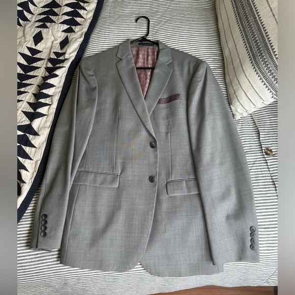 Penguin Sports Coat - Picture 5 of 5